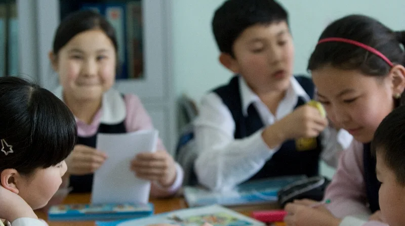 Хүүхдээ олон нийтийн ажилд идэвхтэй оролцуул